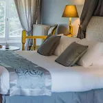 Lantställe Chateau Avec Piscine Aux Portes De Bordeaux - Parc Arbore & Chambres Elegantes *
