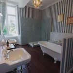 Lantställe Chateau Avec Piscine Aux Portes De Bordeaux - Parc Arbore & Chambres Elegantes *