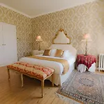 Chateau Avec Piscine Aux Portes De Bordeaux - Parc Arbore & Chambres Elegantes *