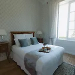 Chateau Avec Piscine Aux Portes De Bordeaux - Parc Arbore & Chambres Elegantes * Saint-Sulpice-et-Cameyrac