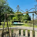 Chateau Avec Piscine Aux Portes De Bordeaux - Parc Arbore & Chambres Elegantes