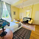 Chateau Avec Piscine Aux Portes De Bordeaux - Parc Arbore & Chambres Elegantes Lantställe