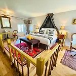 Casa de Campo Château Avec Piscine Aux Portes De Bordeaux - Parc Arboré&chambres élégantes