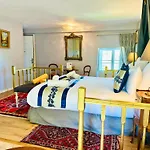 Château Avec Piscine Aux Portes De Bordeaux - Parc Arboré&chambres élégantes *