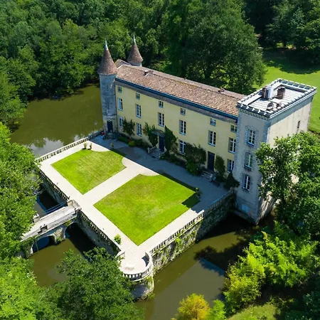 Country house Vivez La Vie De Chateau Aux Portes De Bordeaux
