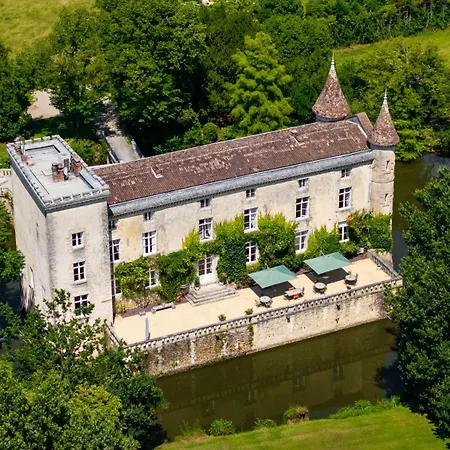 Country house Vivez La Vie De Chateau Aux Portes De Bordeaux *