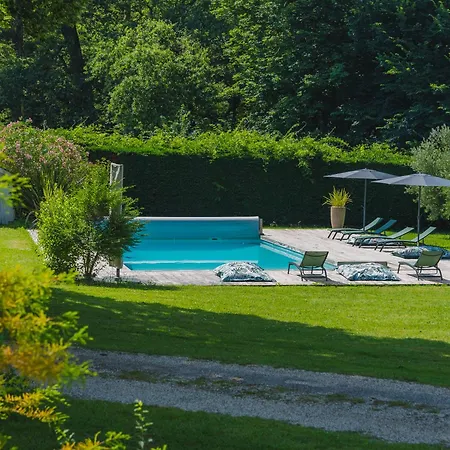 Country house Vivez La Vie De Chateau Aux Portes De Bordeaux Saint-Sulpice-et-Cameyrac