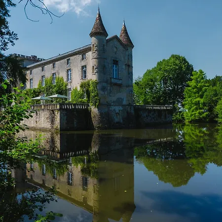 Country house Vivez La Vie De Chateau Aux Portes De Bordeaux Saint-Sulpice-et-Cameyrac