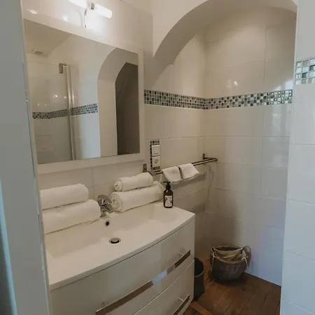 Vivez La Vie De Chateau Aux Portes De Bordeaux Летний дом *