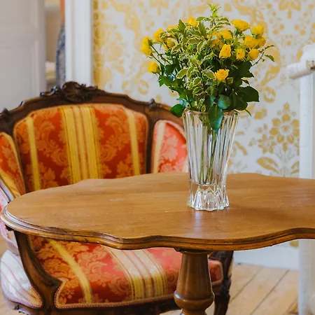 Летний дом Vivez La Vie De Chateau Aux Portes De Bordeaux Saint-Sulpice-et-Cameyrac