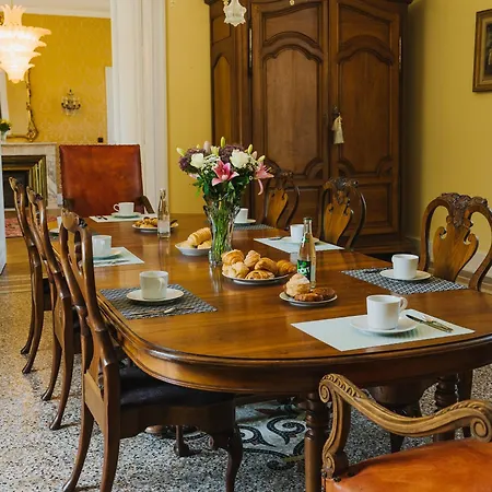 Vivez La Vie De Chateau Aux Portes De Bordeaux Летний дом *