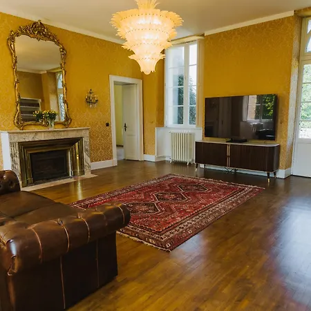 Vivez La Vie De Chateau Aux Portes De Bordeaux Летний дом Saint-Sulpice-et-Cameyrac