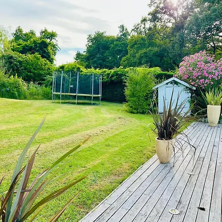 Летний дом Vivez La Vie De Chateau Aux Portes De Bordeaux