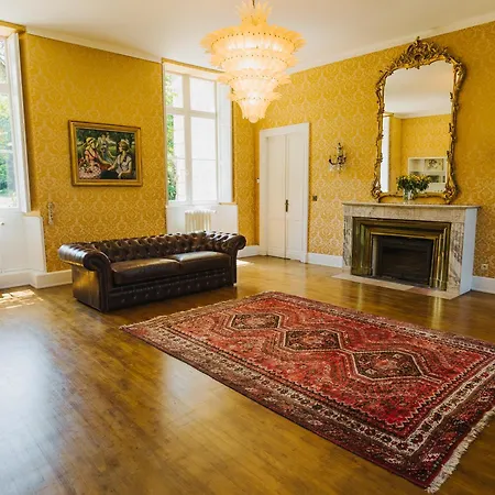 Country house Vivez La Vie De Chateau Aux Portes De Bordeaux Saint-Sulpice-et-Cameyrac