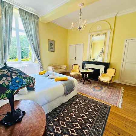 Vivez La Vie De Chateau Aux Portes De Bordeaux Летний дом