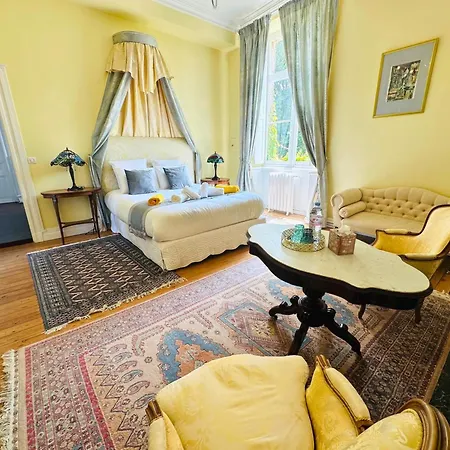 منزل ريفي Vivez La Vie De Chateau Aux Portes De Bordeaux