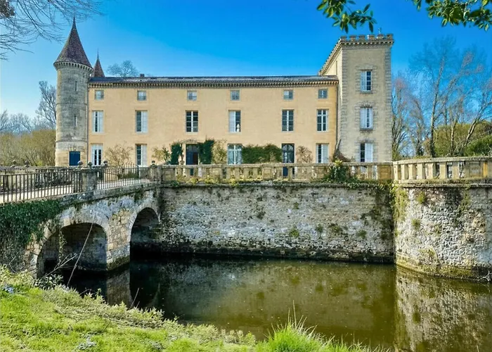 Vivez La Vie De Chateau Aux Portes De Bordeaux 乡村民宿 *