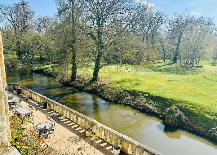 Vivez La Vie De Chateau Aux Portes De Bordeaux 乡村民宿 *