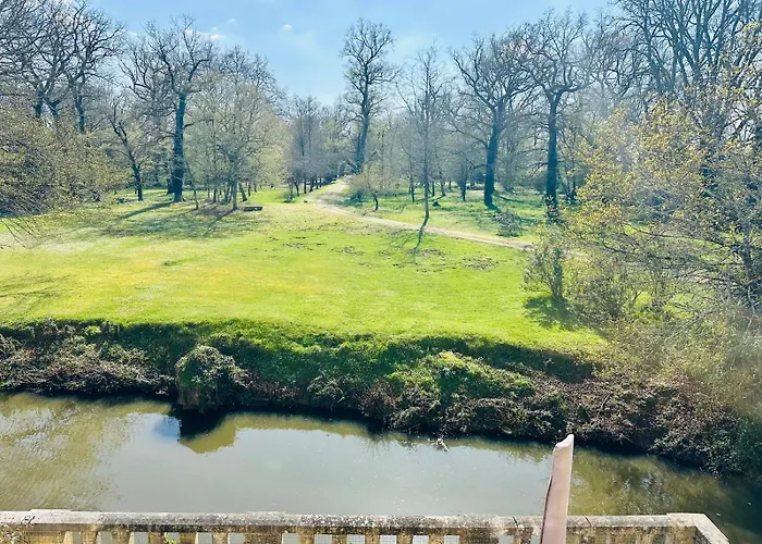 乡村民宿 Vivez La Vie De Chateau Aux Portes De Bordeaux Saint-Sulpice-et-Cameyrac
